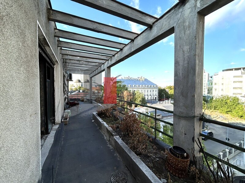 Ultracentral, cartierul Evreiesc, apartament unicat cu terasa 50mp, comision 0